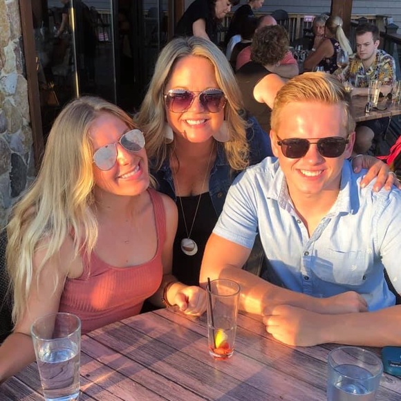 Meet the Posher Other - Meet your Posher, James